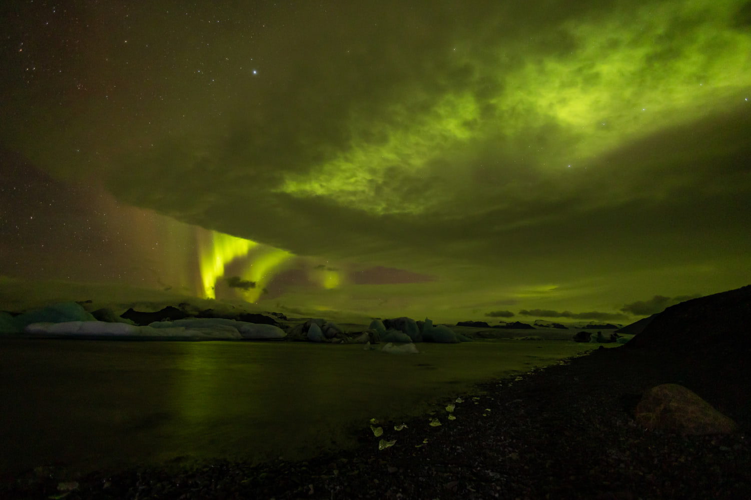 Northern lights over the glacier lagoon, south-east Iceland