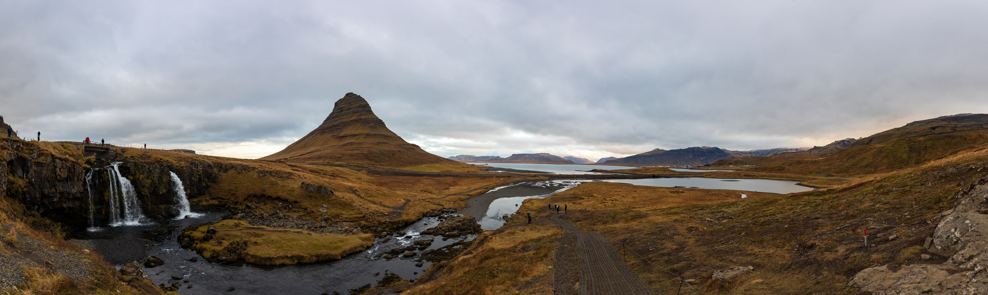 Kirkjufellsfoss and Kirkjufell