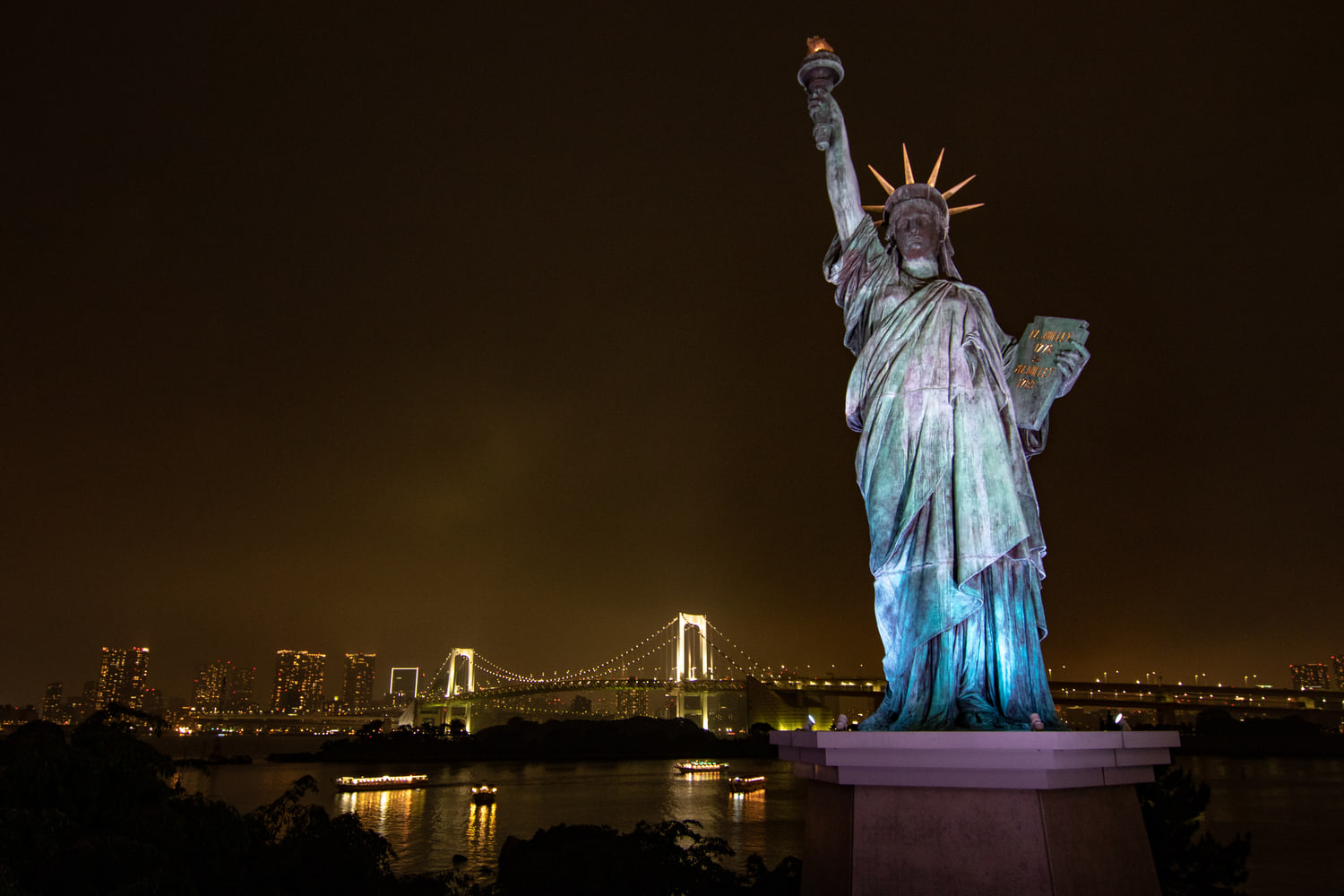 Odaiba and Rainbow Bridge, Tokyo